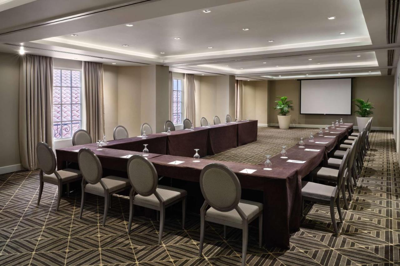 Bristol Panama, A Registry Collection Hotel Bagian luar foto Meeting room