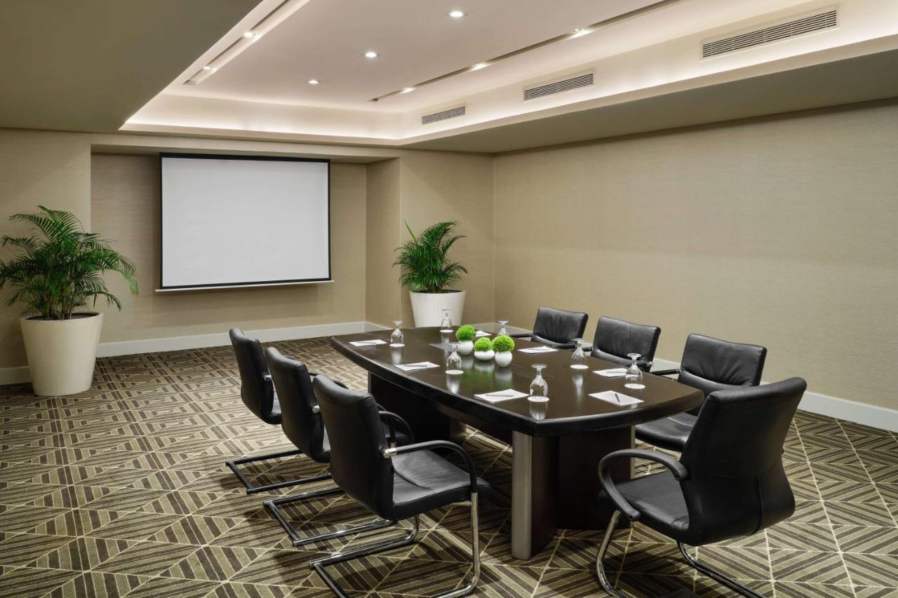 Bristol Panama, A Registry Collection Hotel Bagian luar foto A meeting room